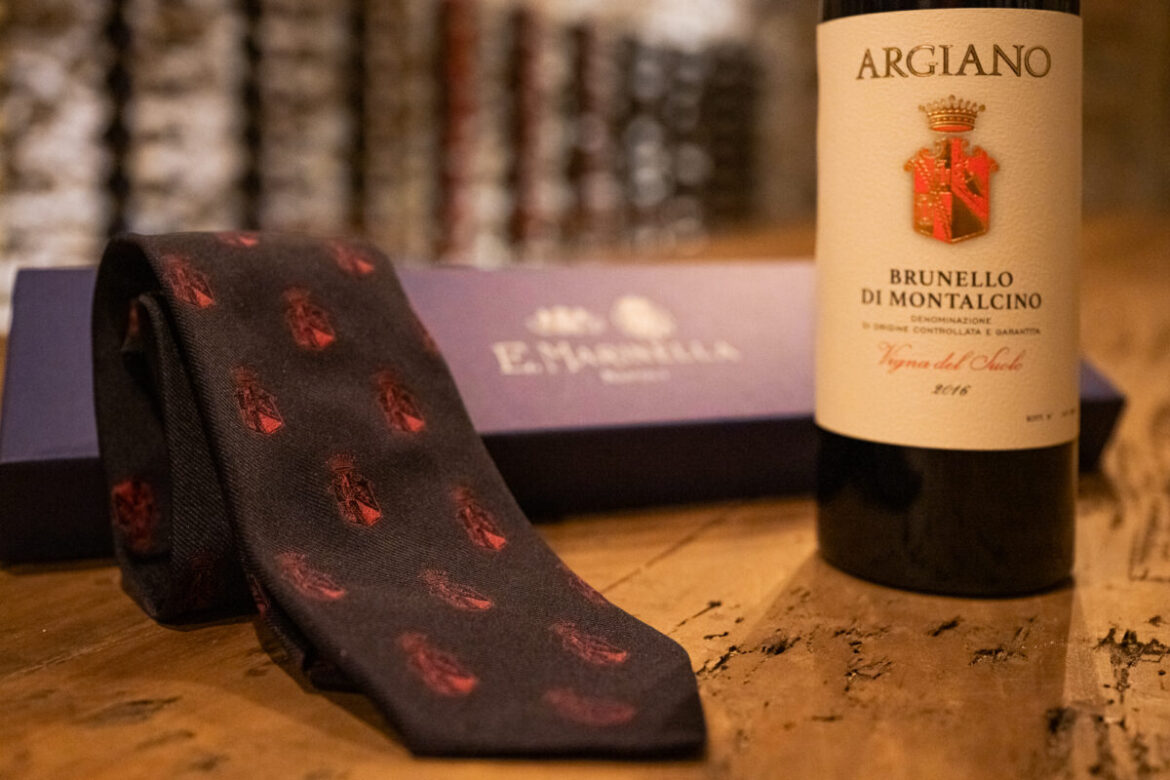 Marinella firma le cravatte di Argiano a Montalcino
